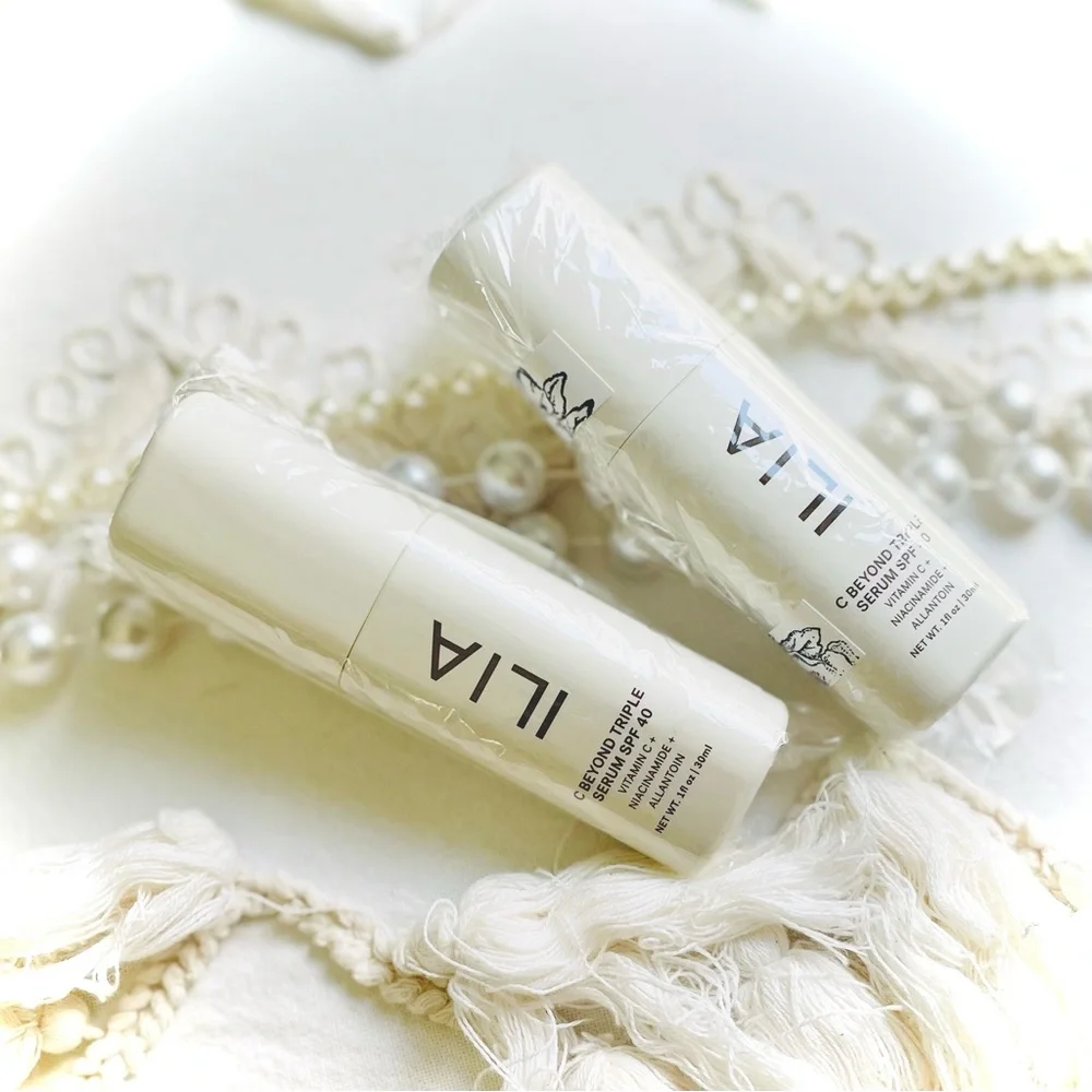SOLD✨ILIA | 1 fl oz | Tone 2 C BEYOND TRIPLE SERUM SPF 40 NWOB Vit C Nyacinamide